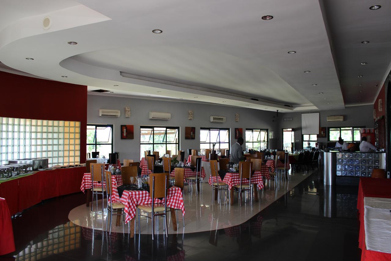 Milpark Hotel Cafumpe Luaran gambar