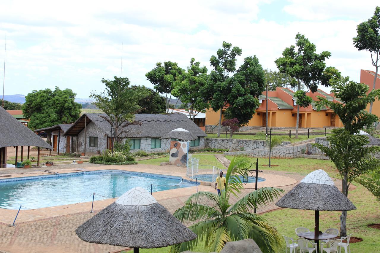 Milpark Hotel Cafumpe Luaran gambar