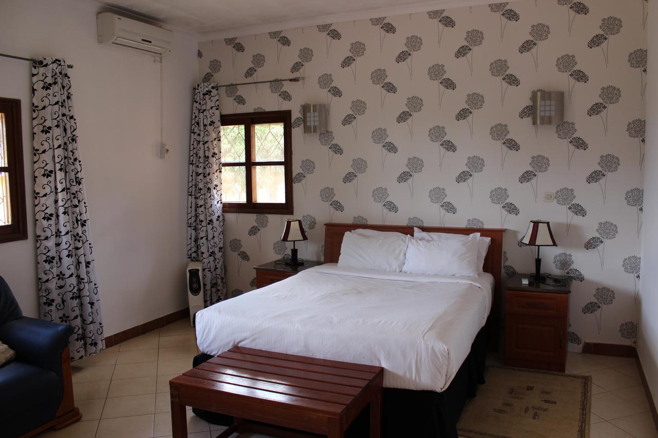 Milpark Hotel Cafumpe Luaran gambar
